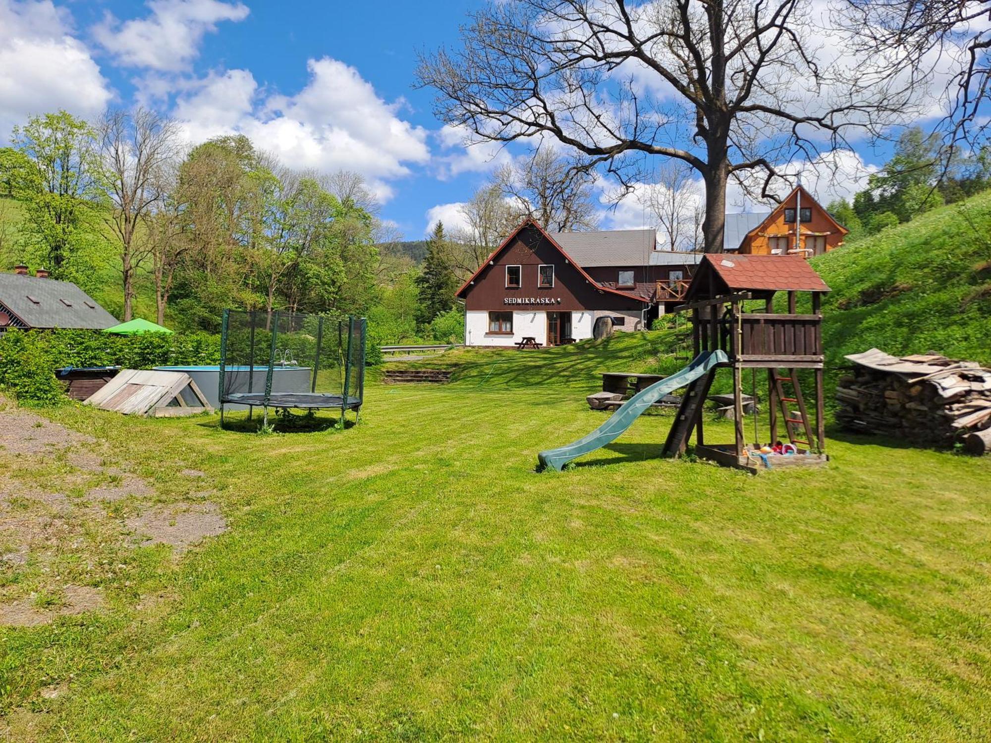 Sedmikraska Villa Horní Maršov Buitenkant foto